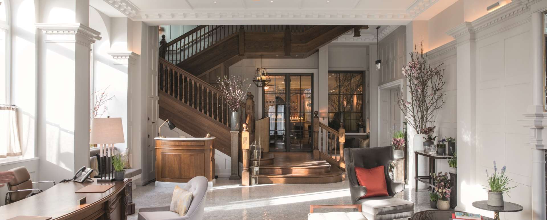 Hotel Lobby 
