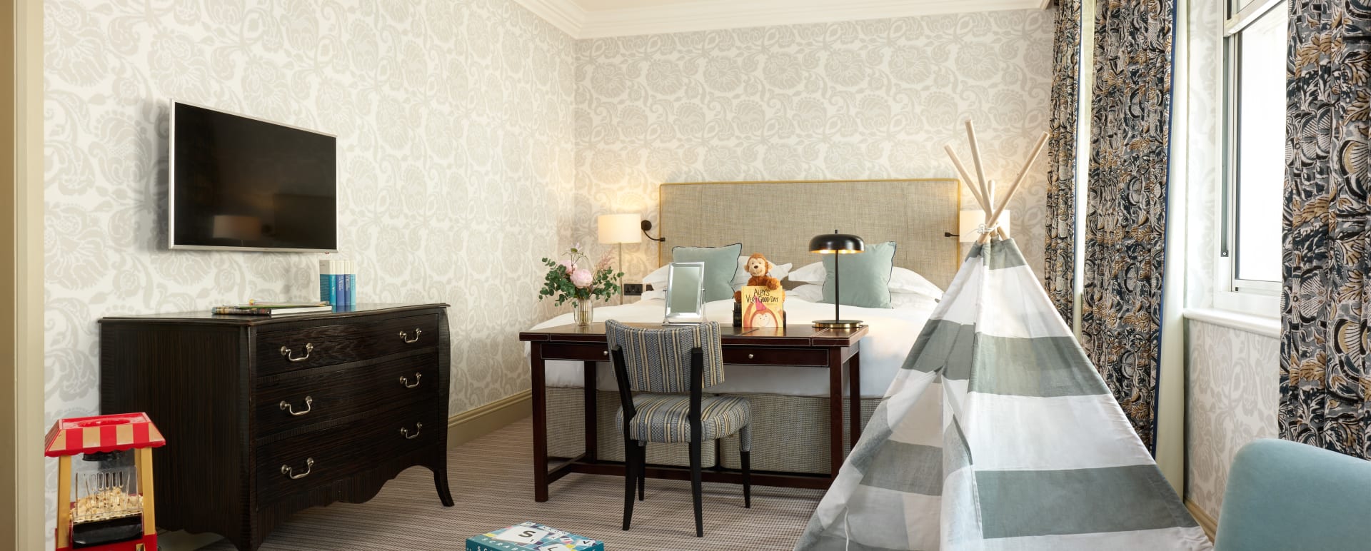 Browns hotel Family Room 