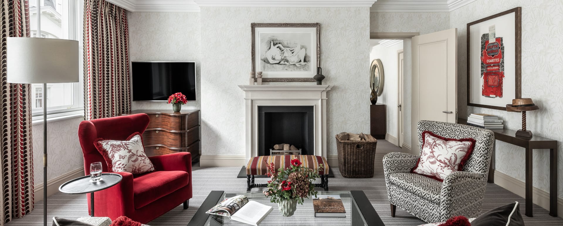  Deluxe Suite  