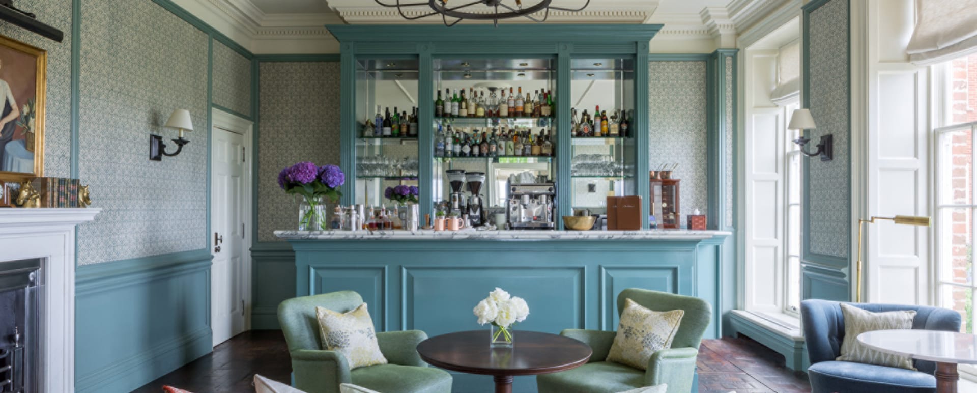 Bar Area 