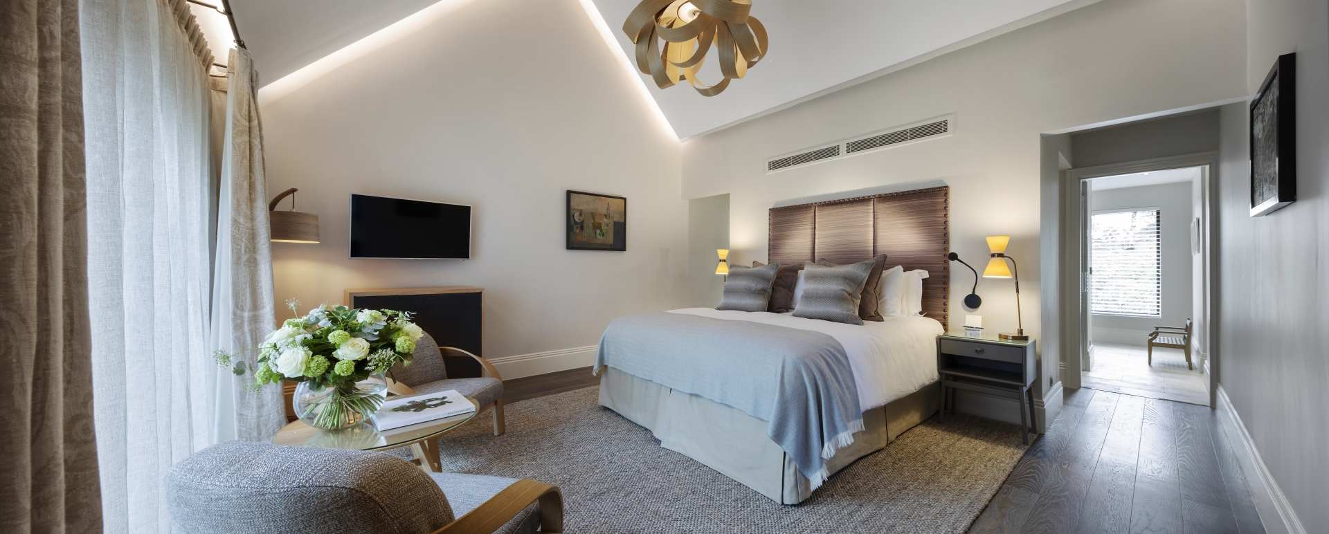 Junior Suite with Hot Tub 