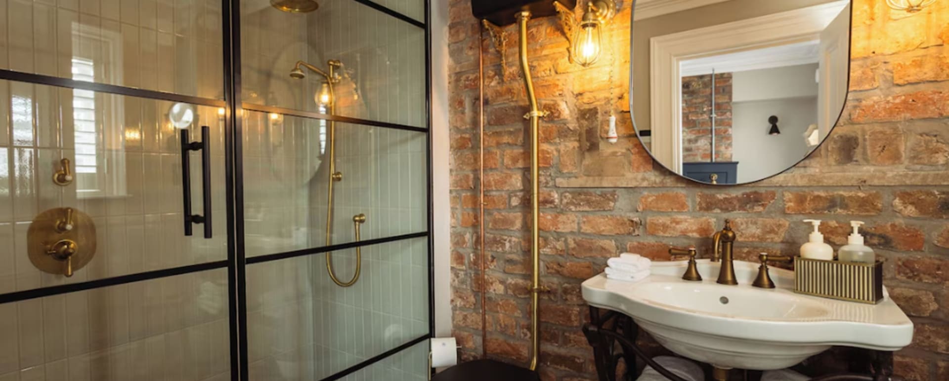 Junior Double Bathroom 