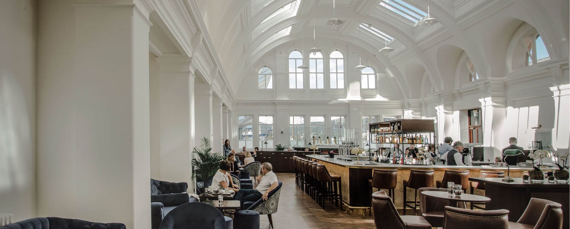 Drawing office bar 