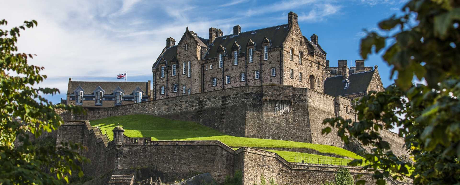 Private tour of Edinburgh Castle Old Town