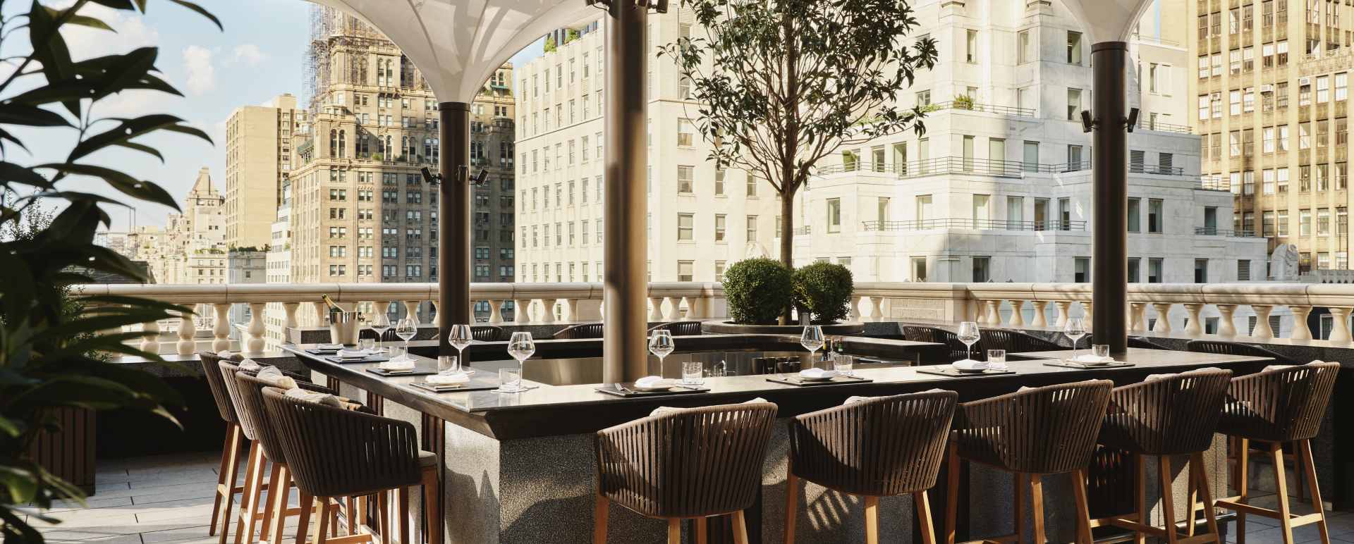 Garden Terrace bar 