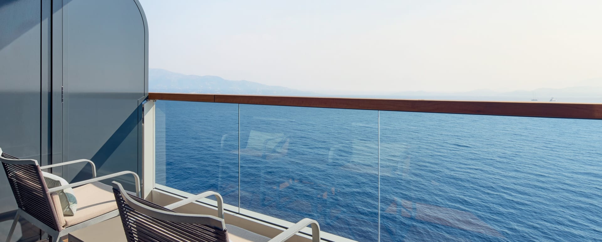 View Suite Deck 