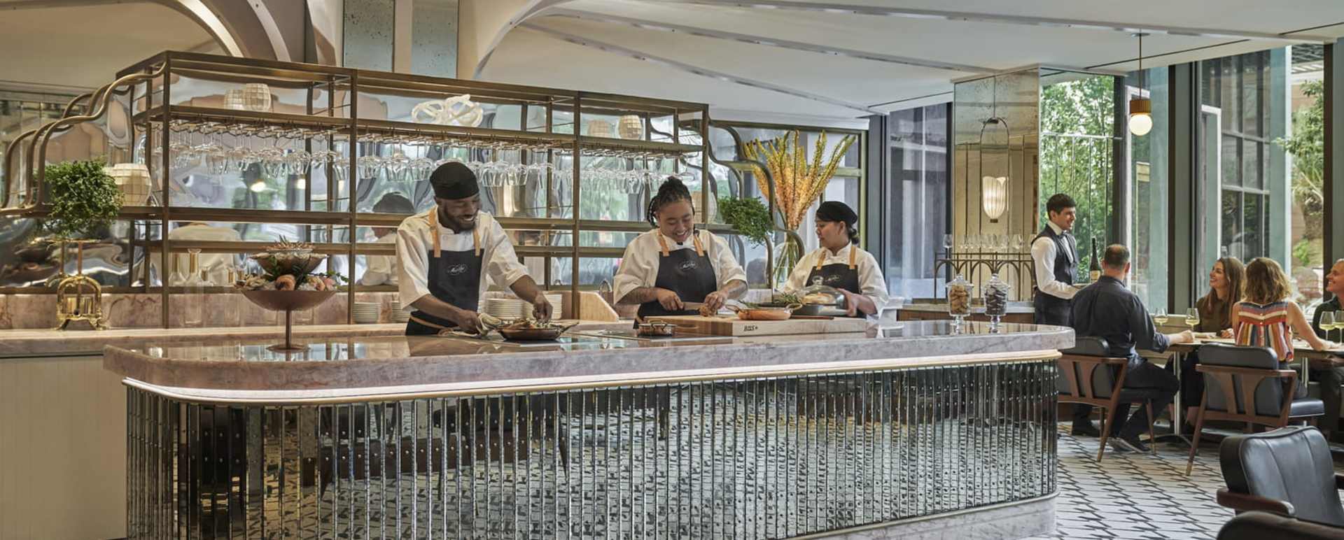Restaurant - Four Seasons New Orleans 