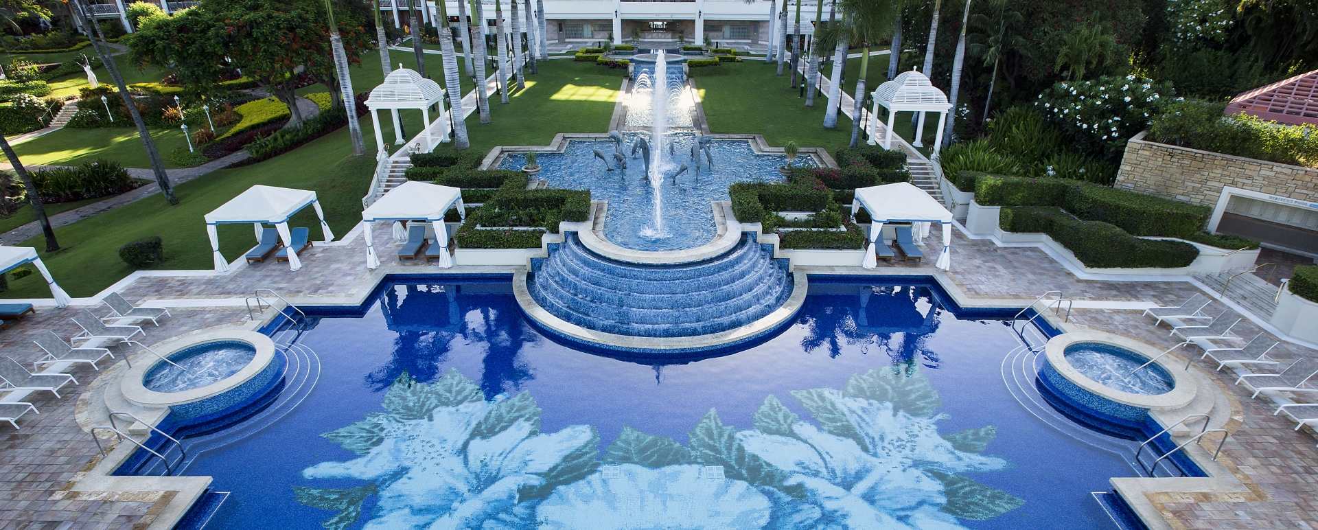 Hibiscus Pool