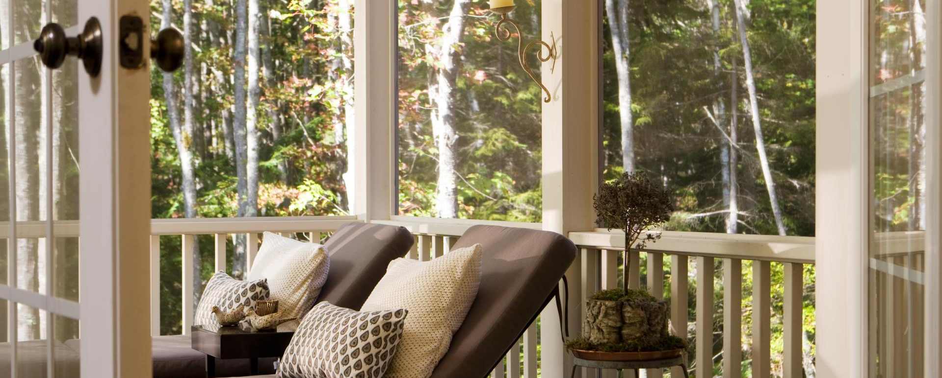 Porch - Hidden Pond