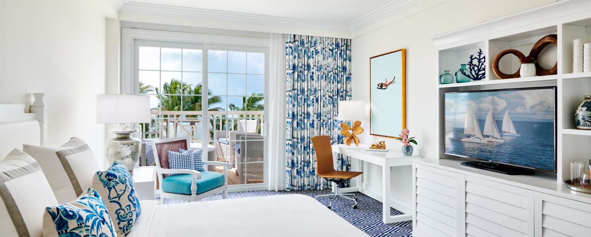 Oceanfront Queen Guest Room 
