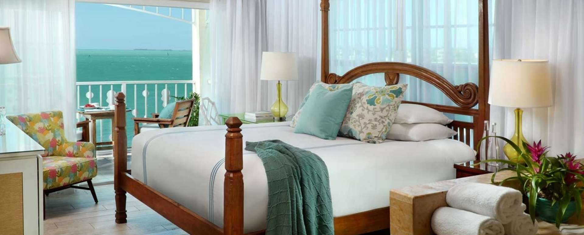 bedroom-ocean- 