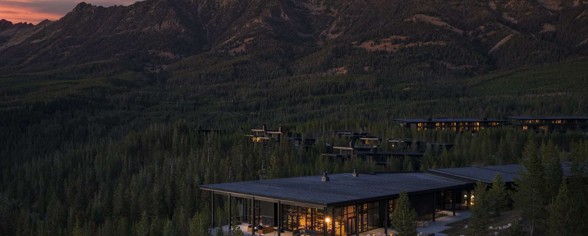 Resort overview Evening 