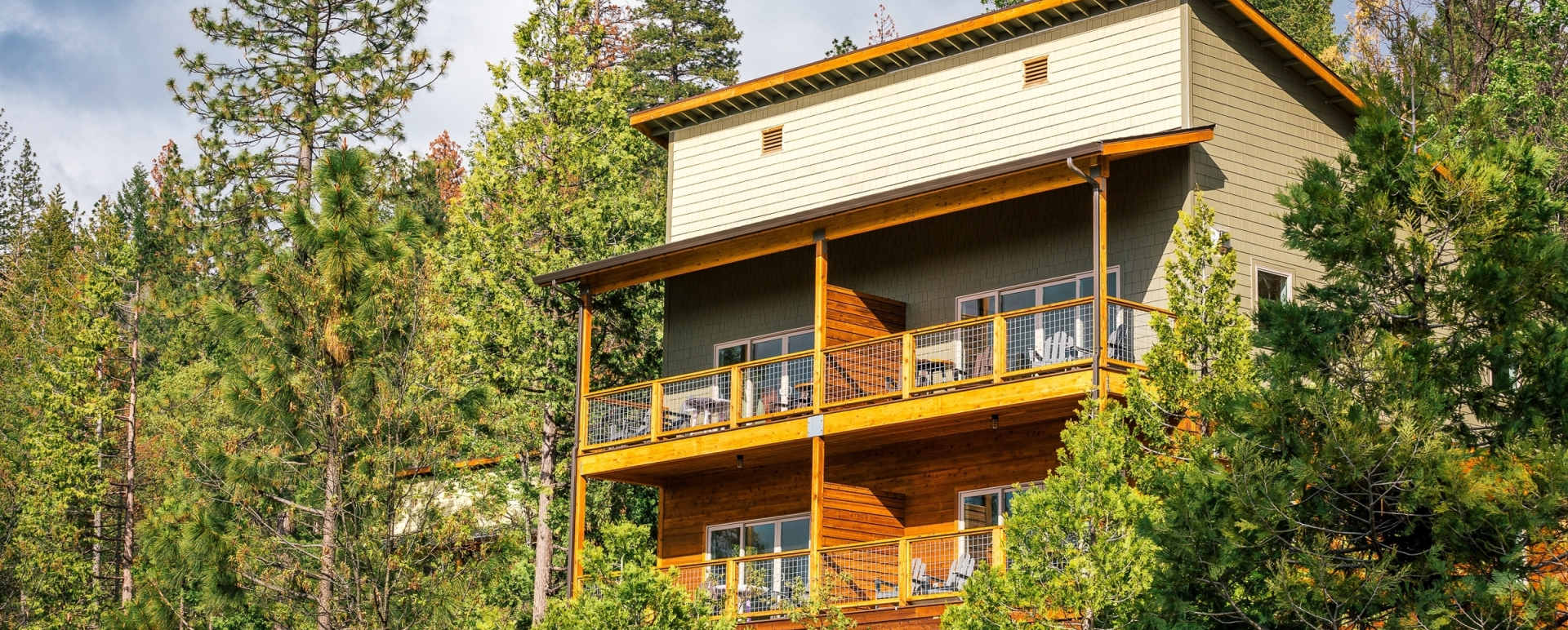 Rush Creek Hillside Villa Exterior