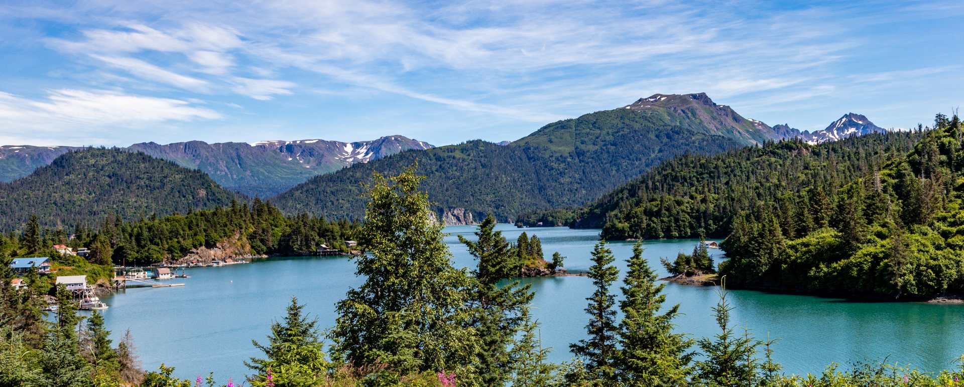 Stillpoint Lodge mountain view 