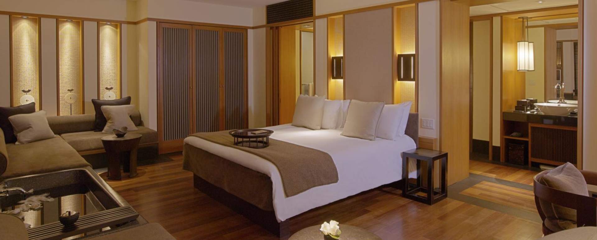 Art Deco Suite - The Setai South Beach