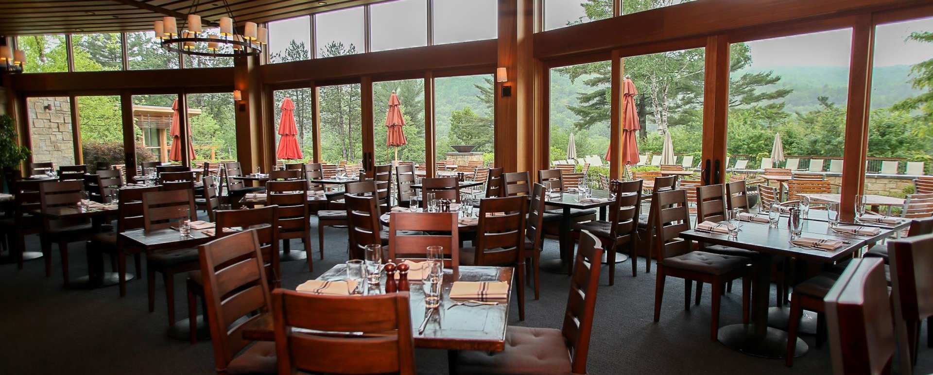Restaurant  - Topnotch Resort & Spa
