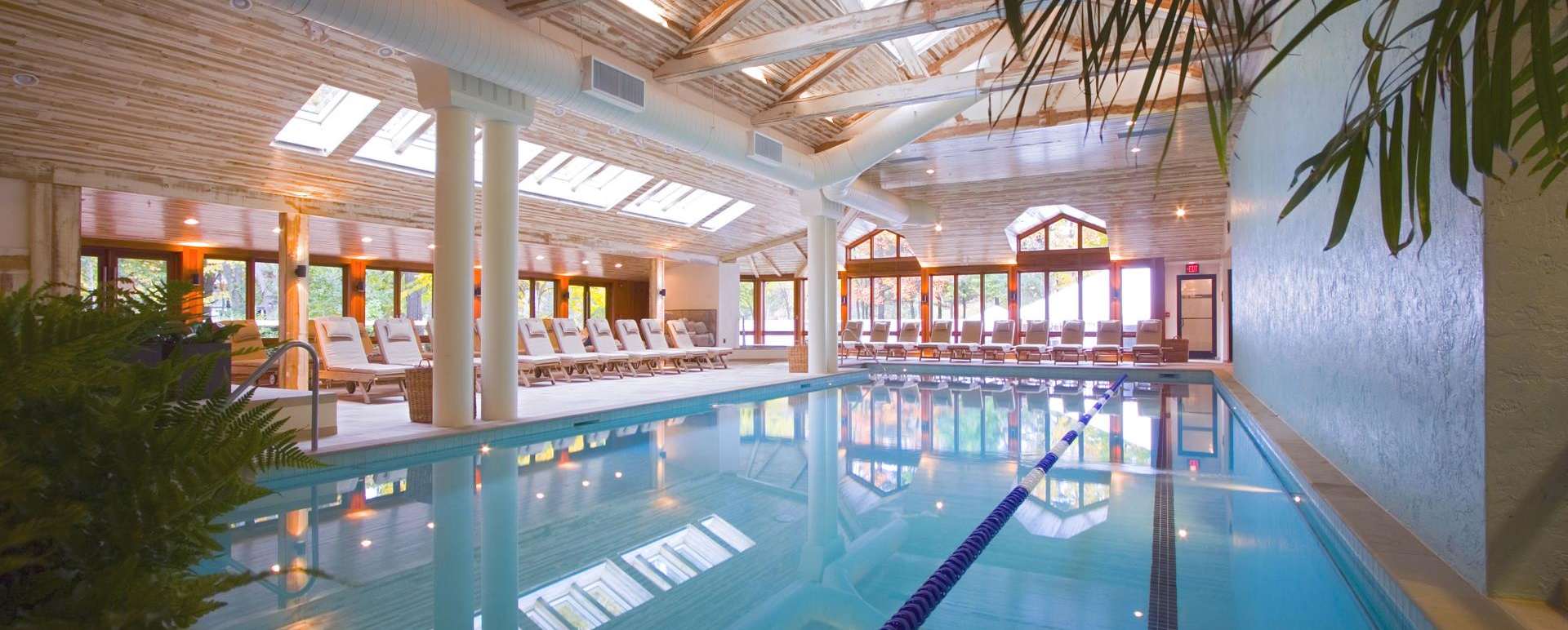 Pool  - Topnotch Resort & Spa