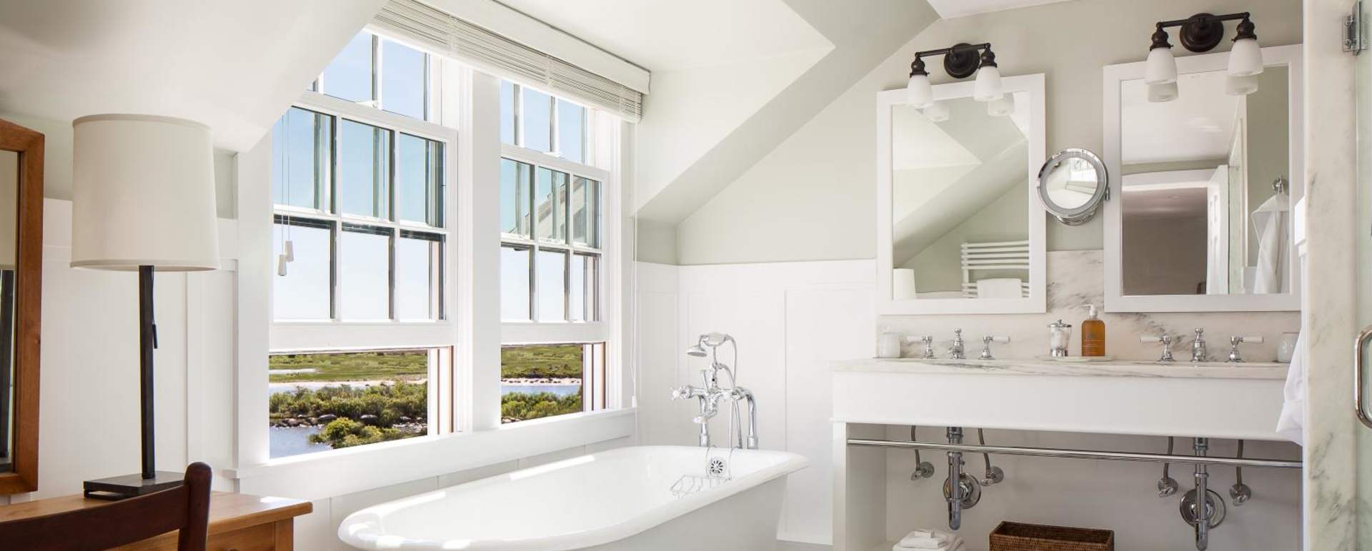 Bathroom - Weekapaug Inn