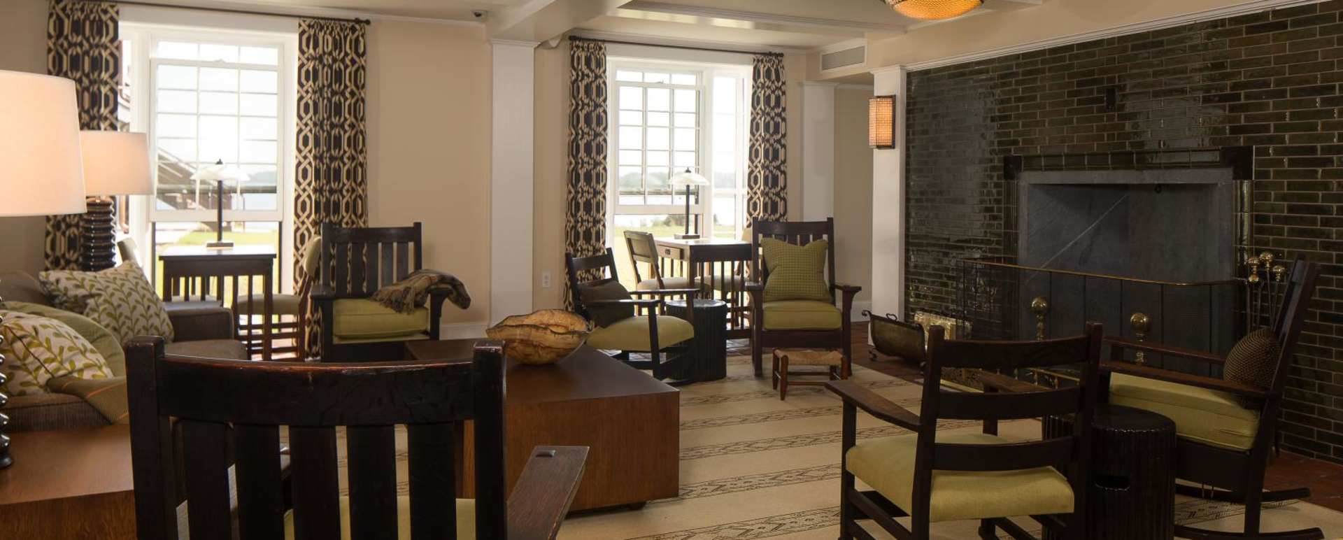 Garden Room - Weekapaug Inn