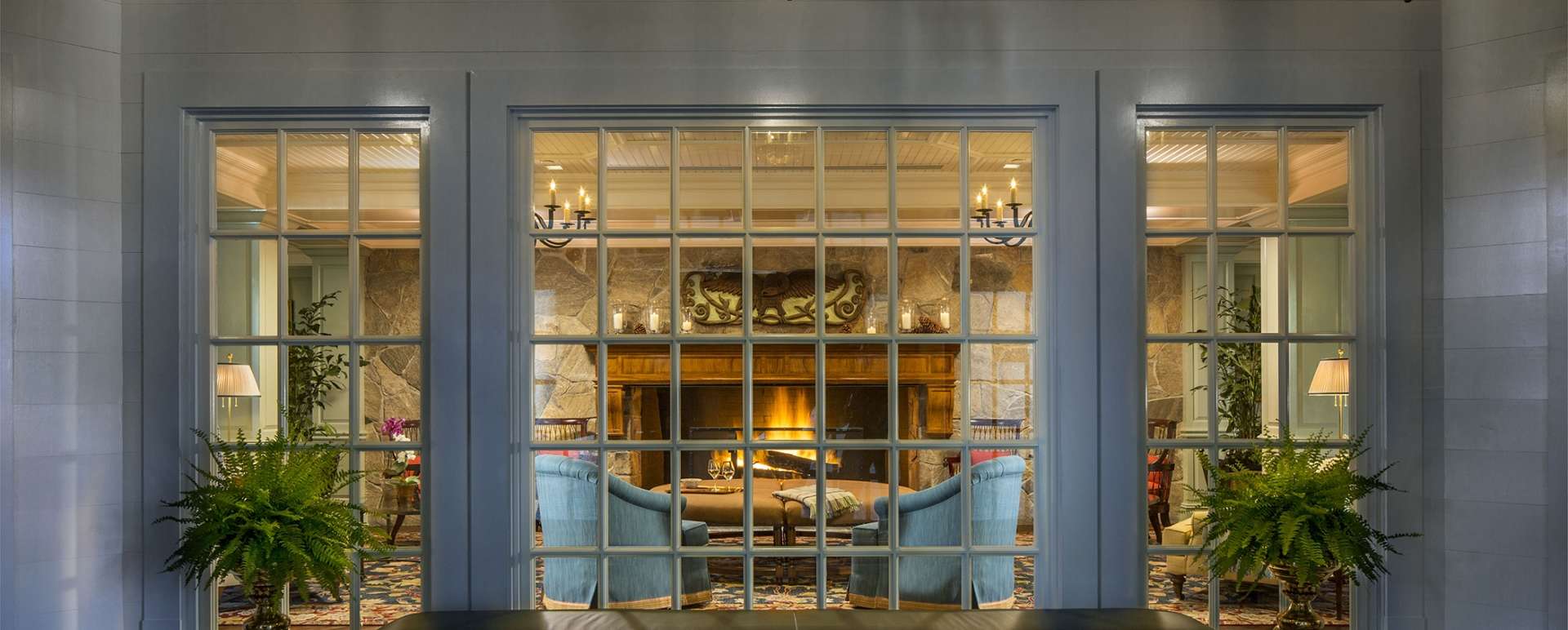 Lobby Vestibule - Woodstock Inn