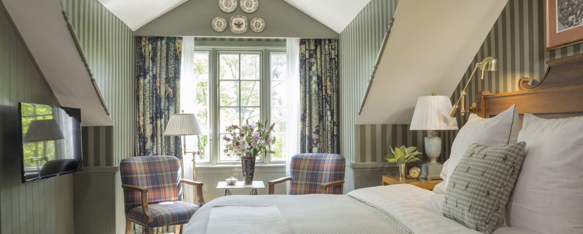 Laurence Rockefeller Study - Woodstock Inn