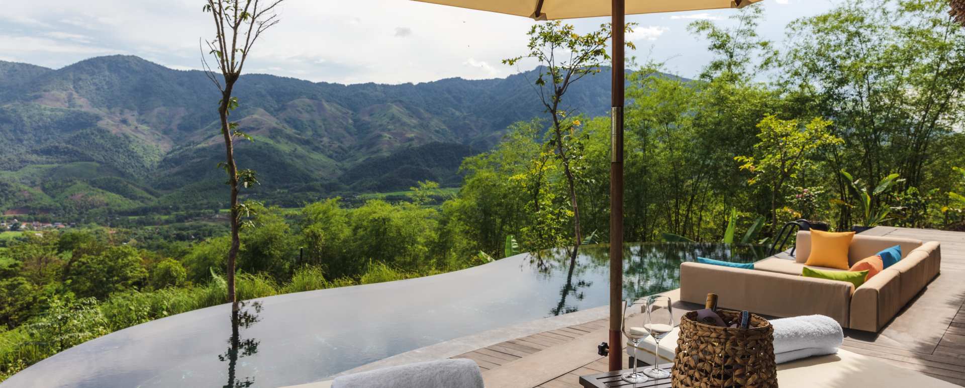 Senna Hill Top Pool Villa  