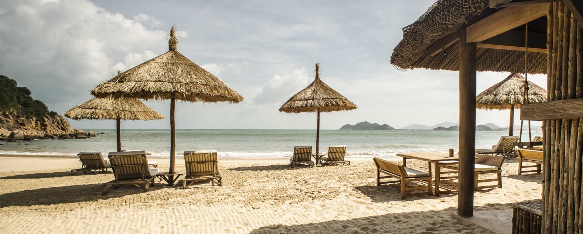 Bai San Ho - Lang Chai Beach Restaurant 