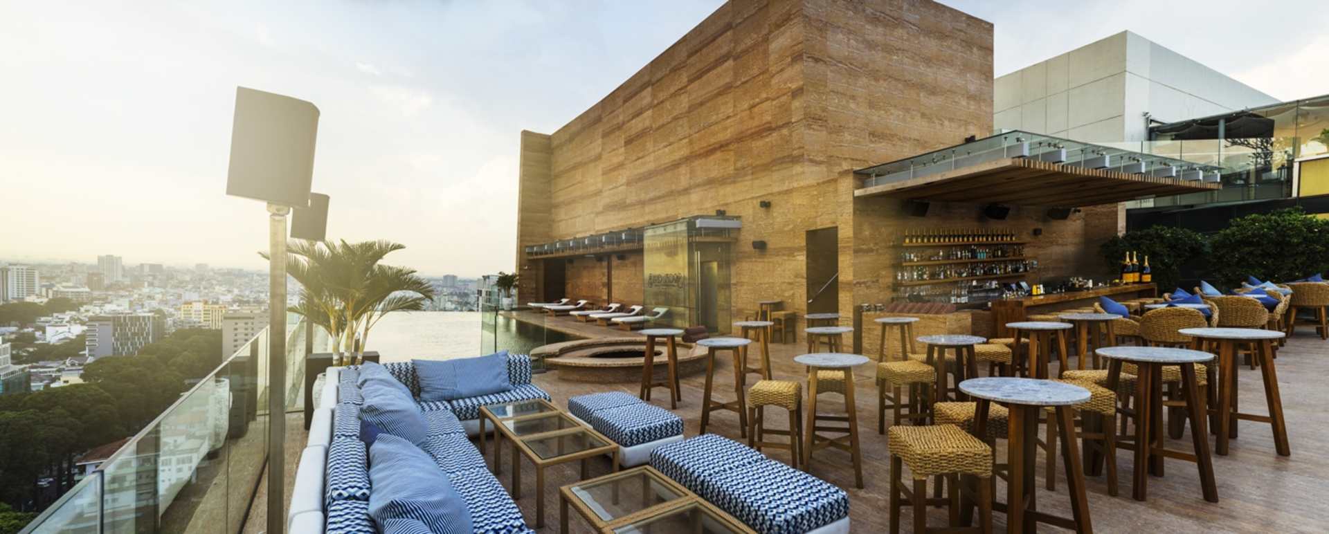Rooftop Bar & Pool Hotel des Arts - Hotel Des Arts Saigon