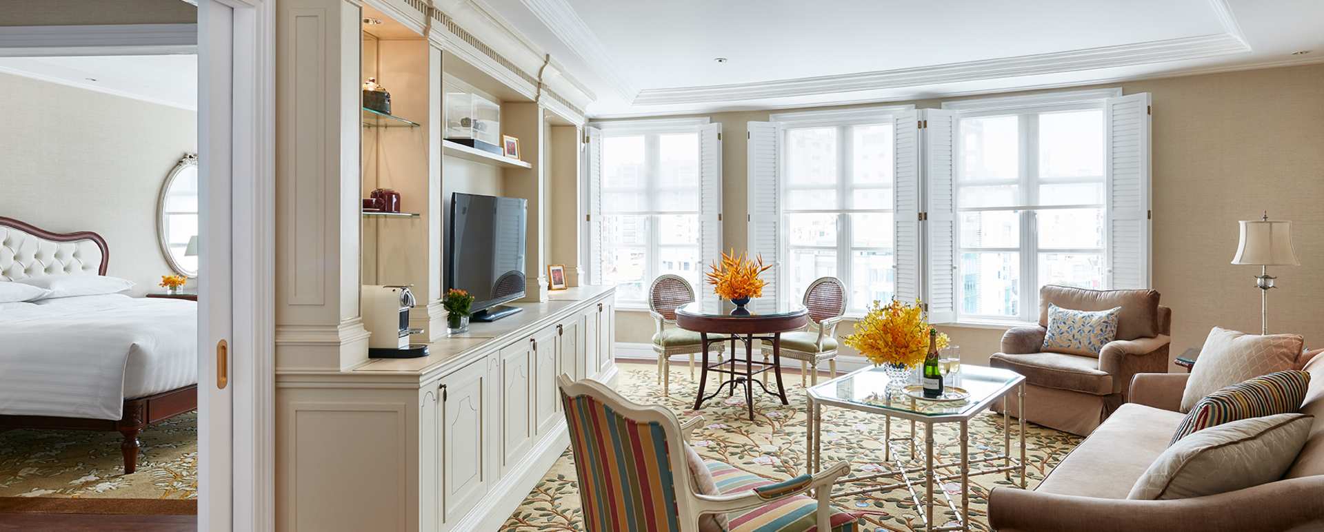 Suite Sitting Room - Park Hyatt Saigon