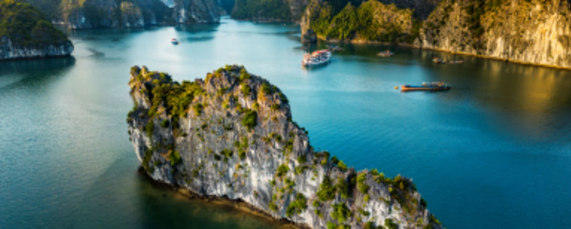 Ha Long Bay 