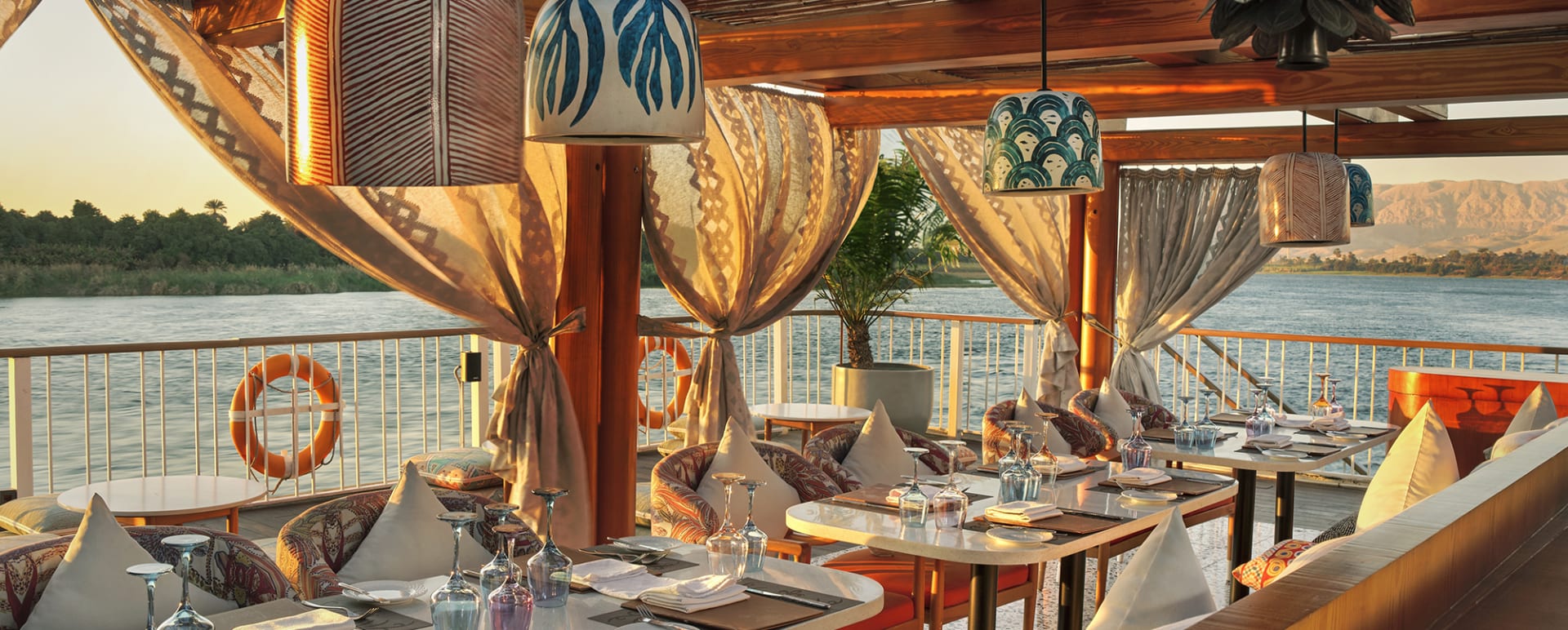 Al Fresco Dining 