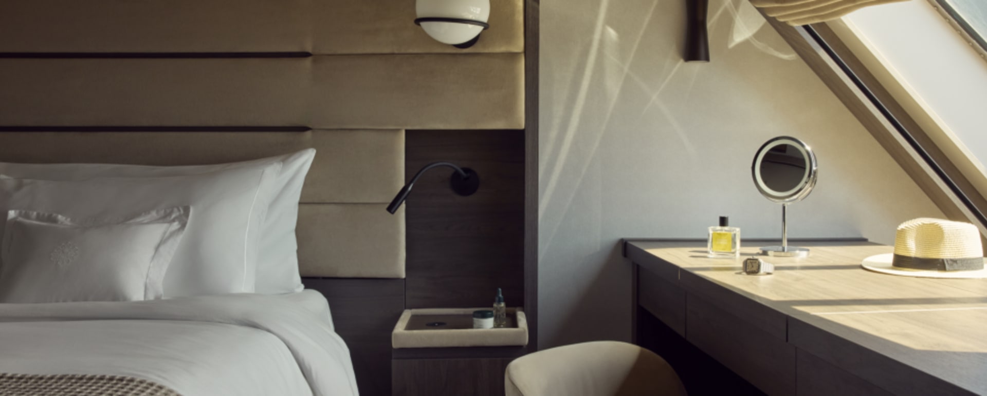 Retreat Residence Bedroom 