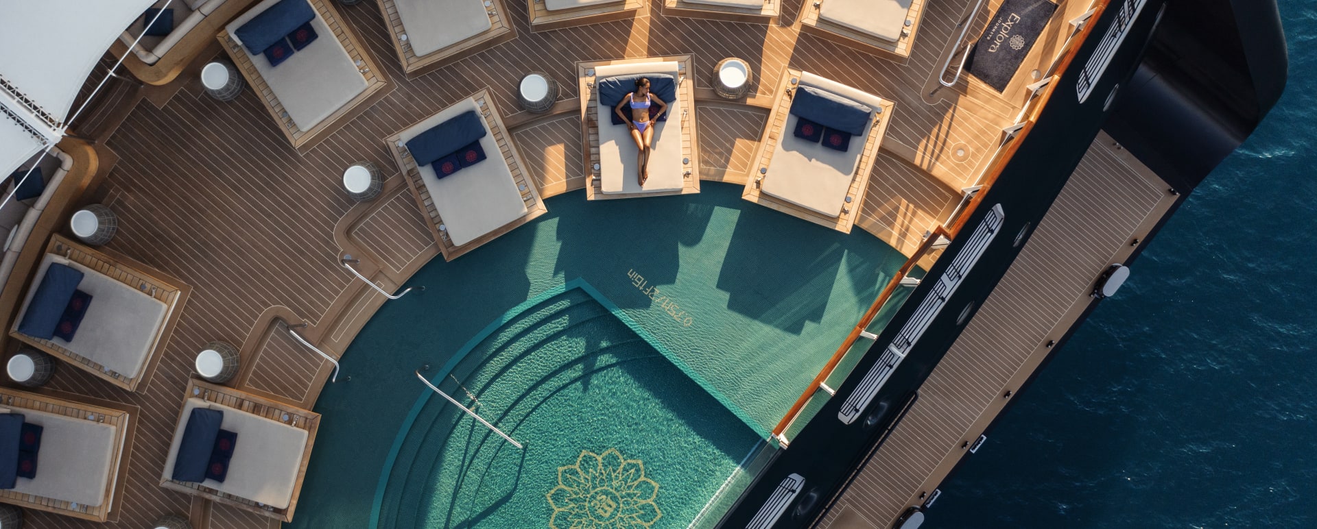 Astern Pool 