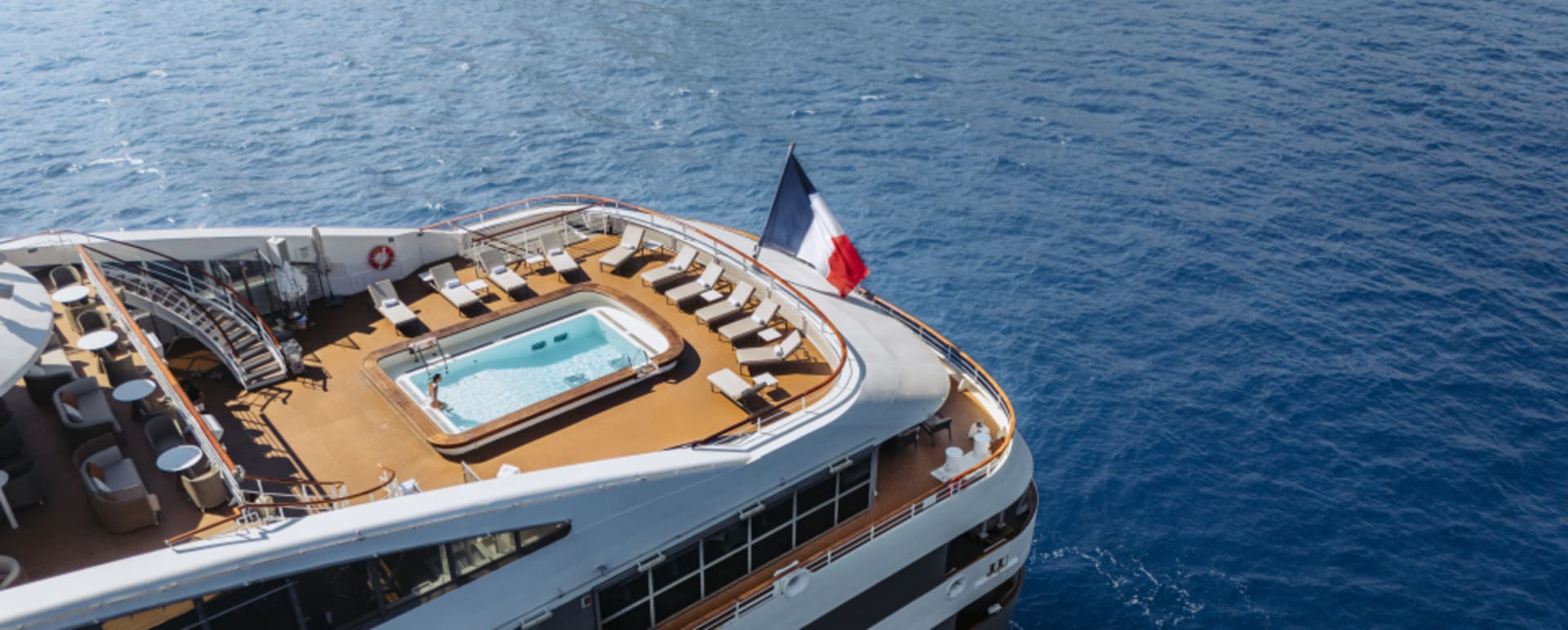 Sister Ship Exterior Hero 