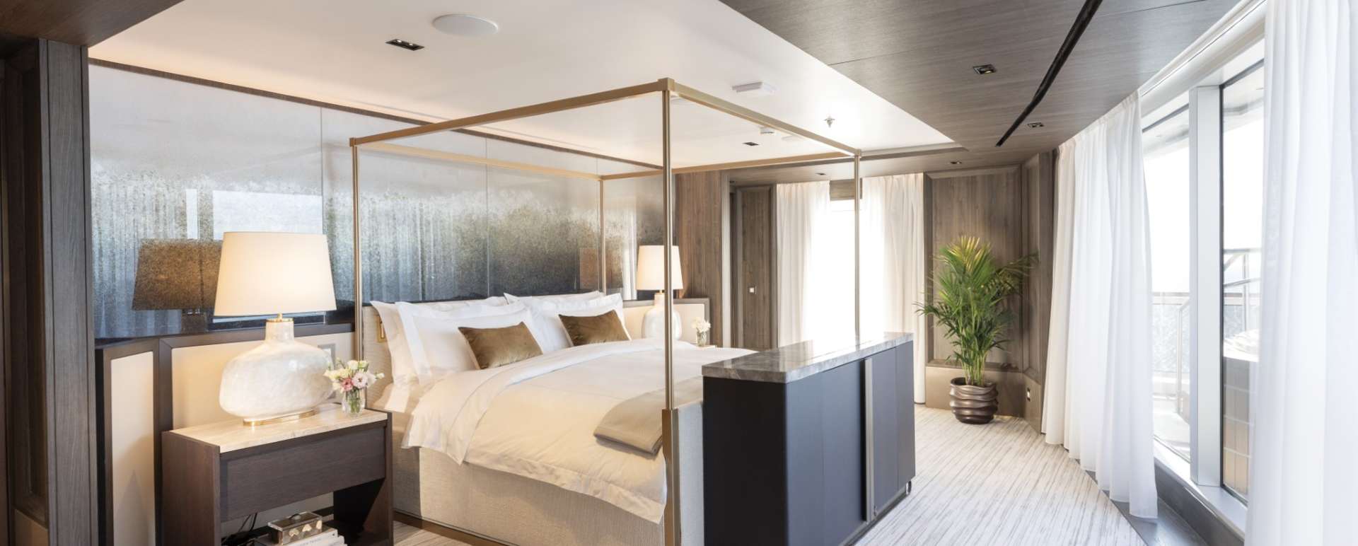Regent Suite Master Bedroom 