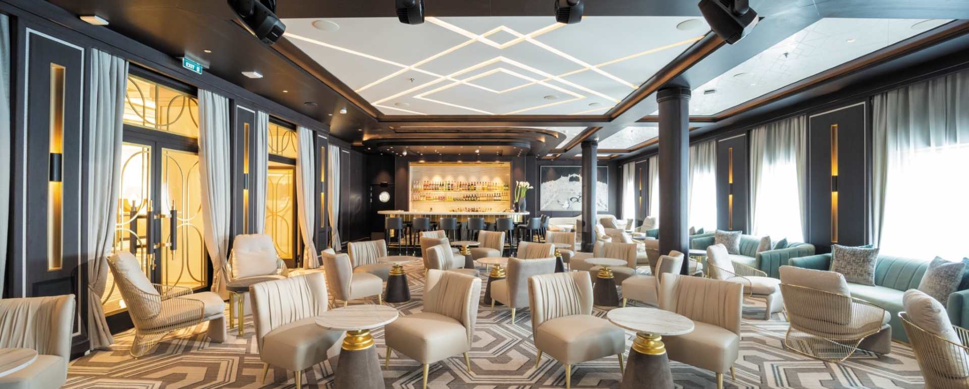 Grandeur Lounge 