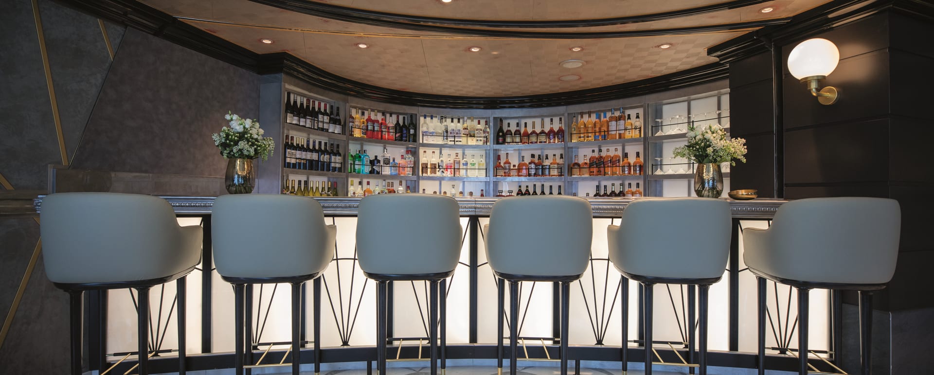 Chartreuse Bar 
