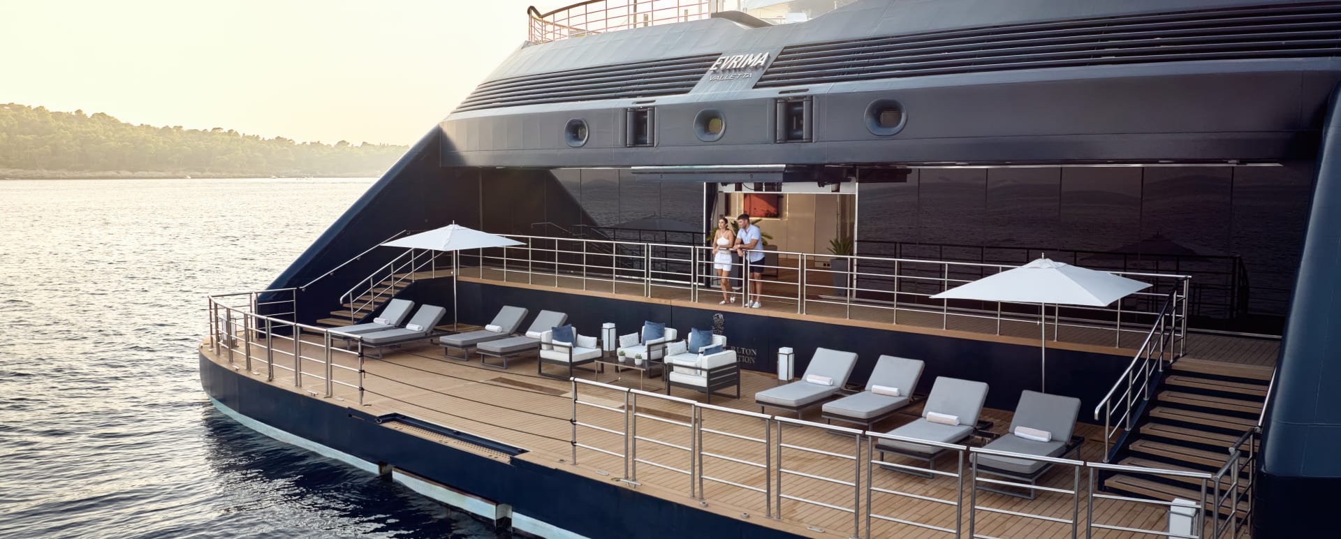 Exterior Stern 