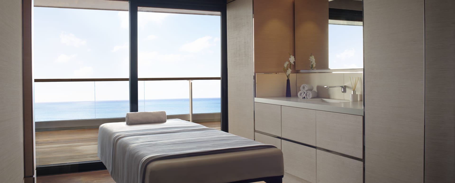Spa treatment room 