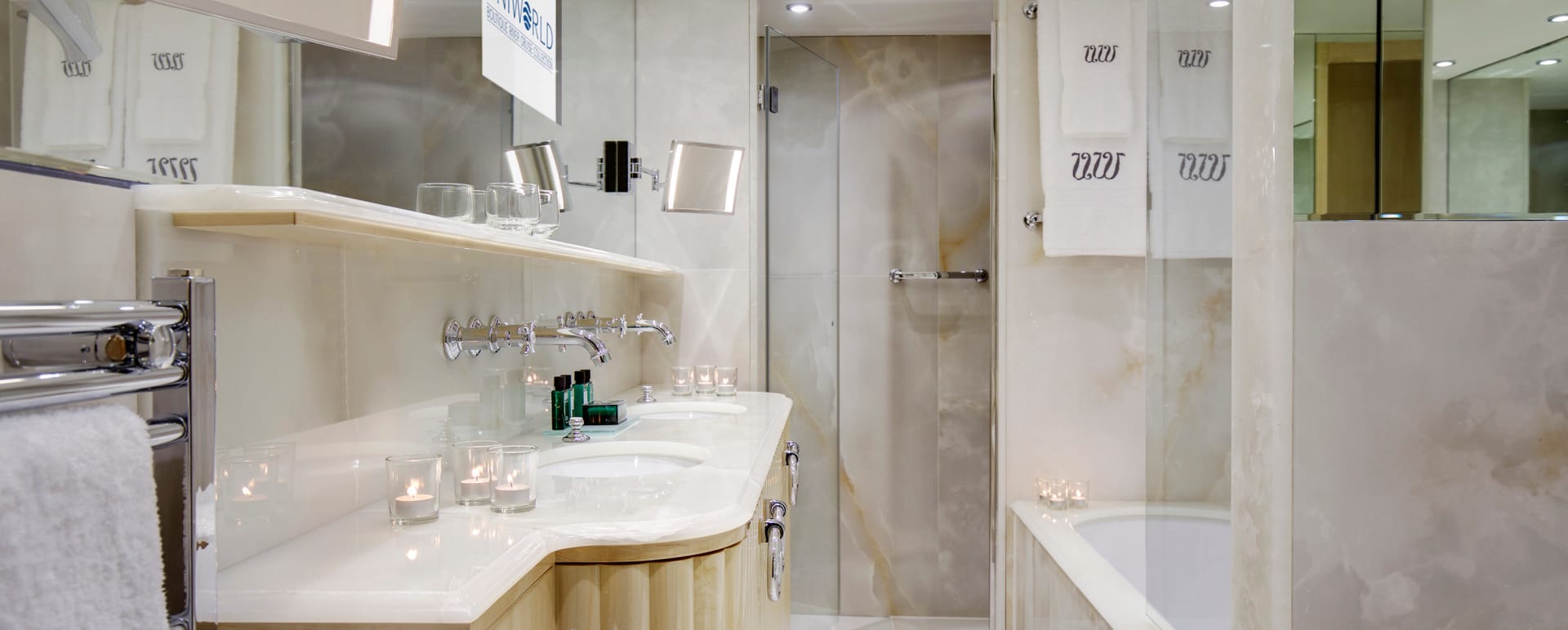 Suite Bathroom 