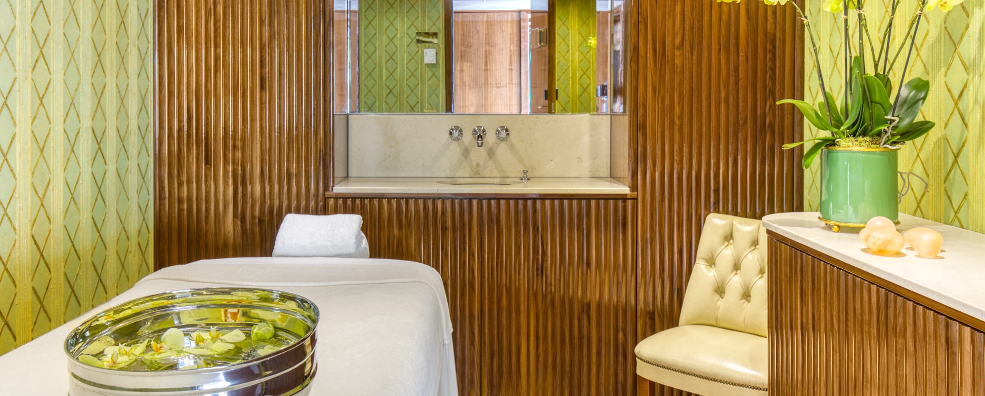 Spa- 