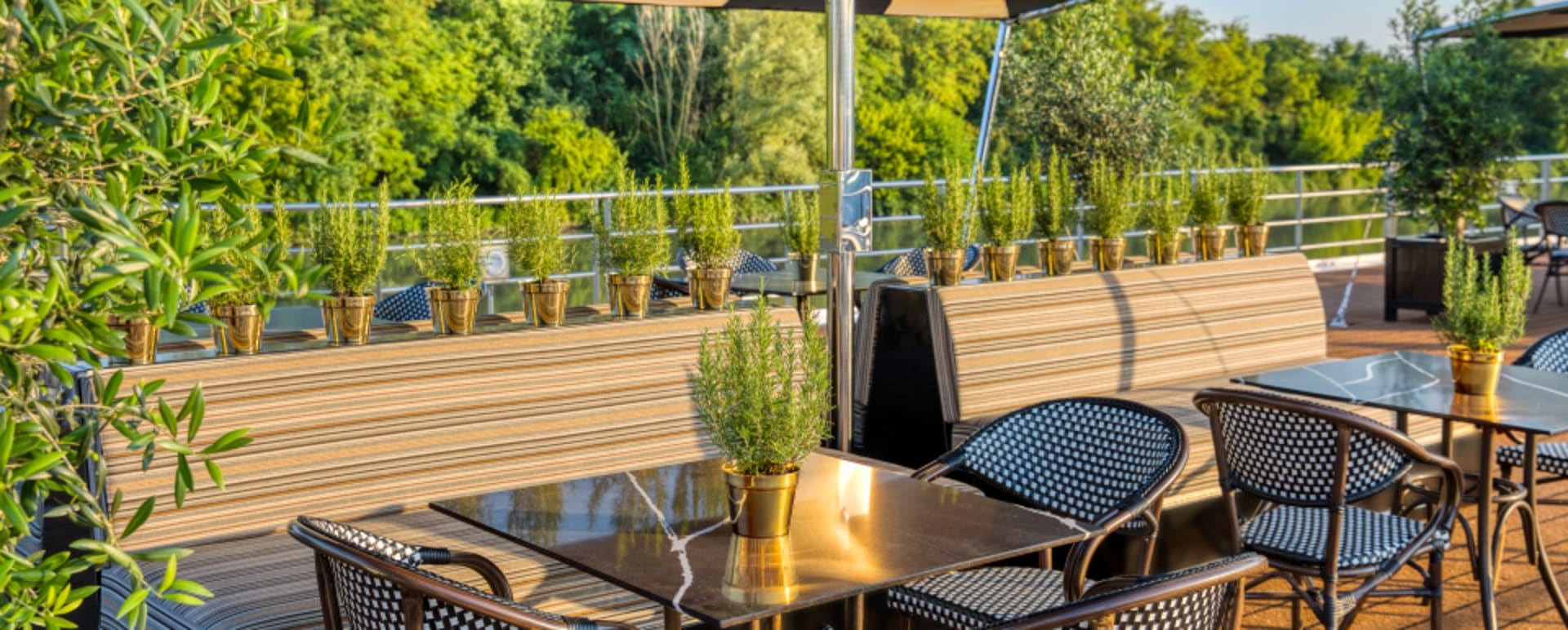 Sundeck 