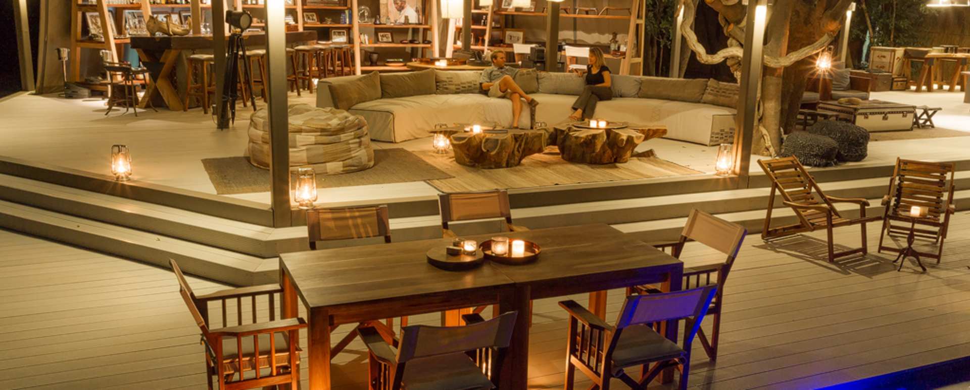The bar and lounge - Chinzombo