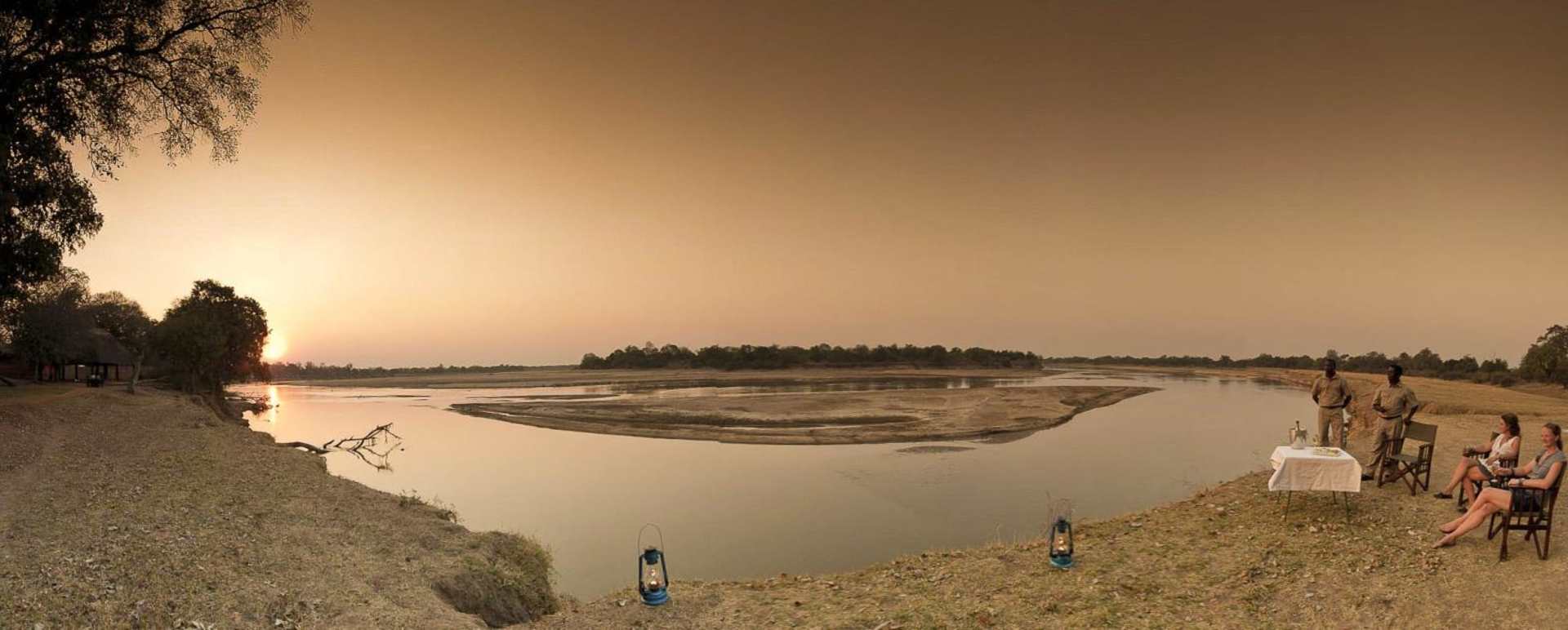 Riverbank - Robin Pope Luangwa Bush Camping