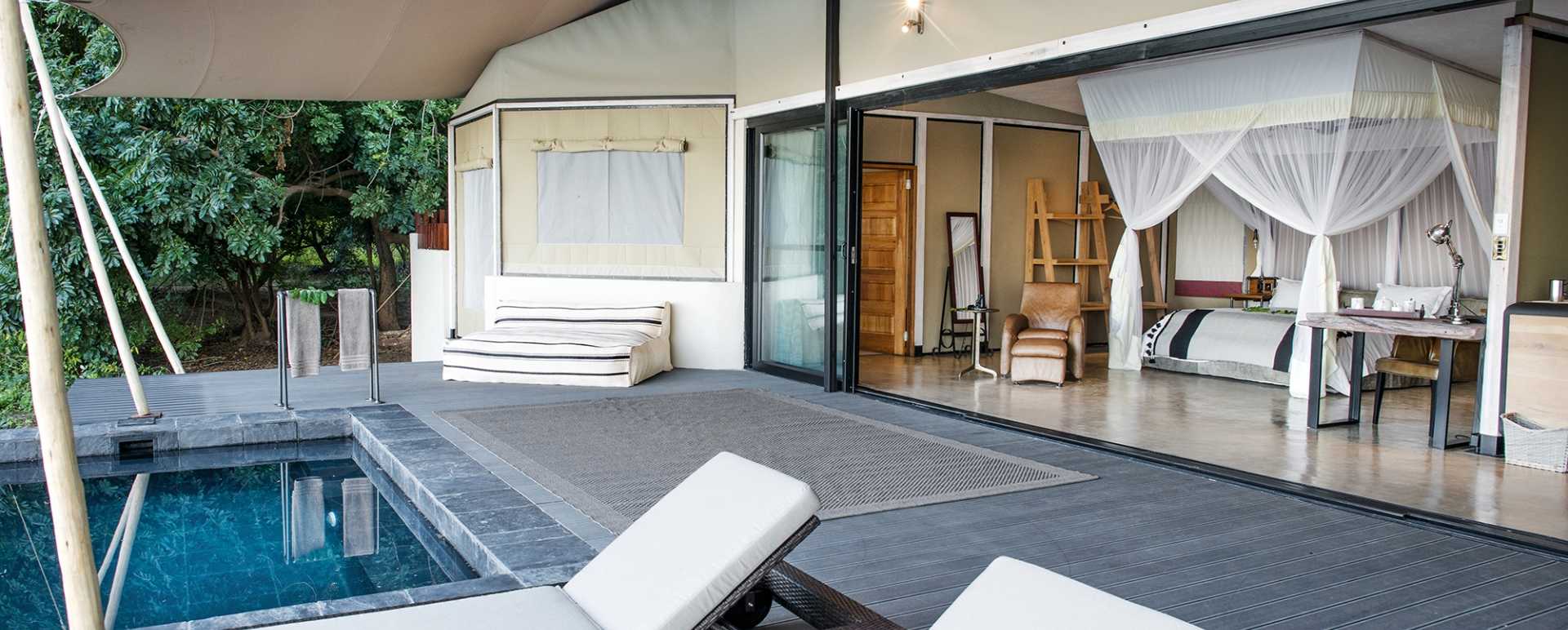 Luxury suite plunge pool