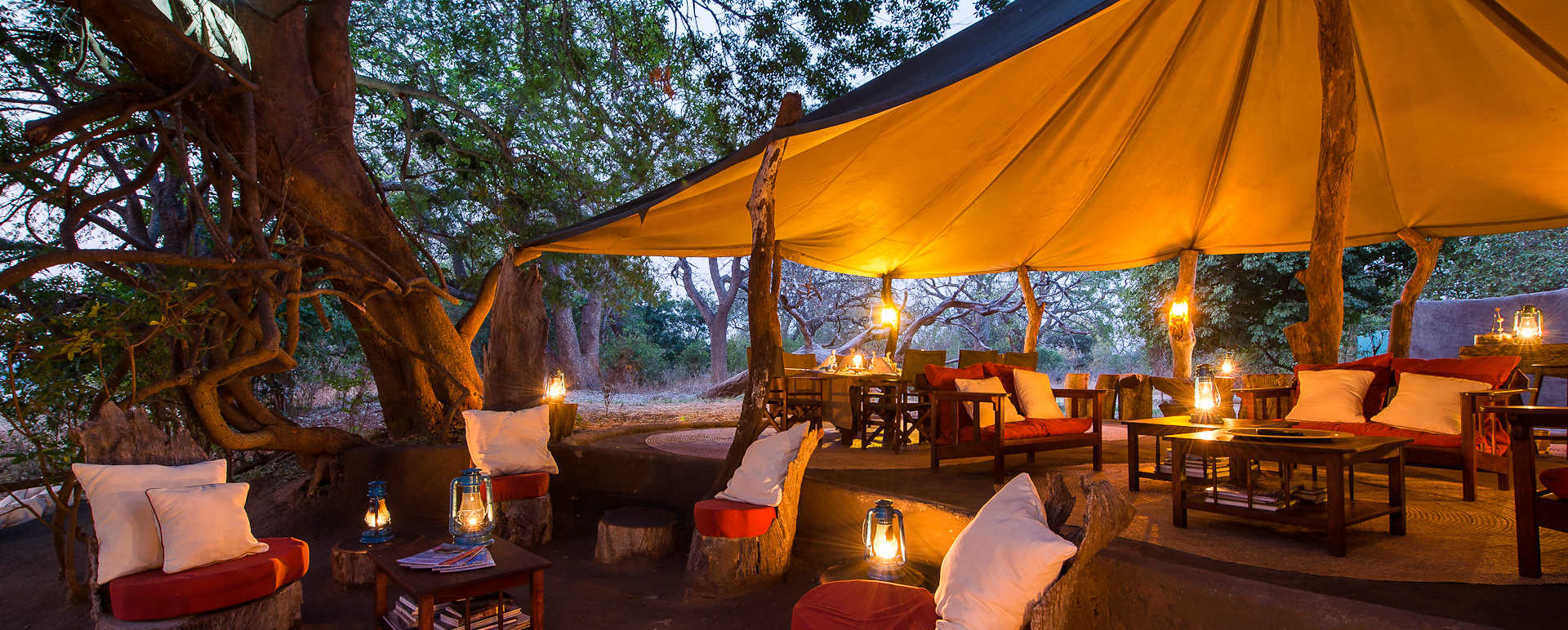 Outside lounge 