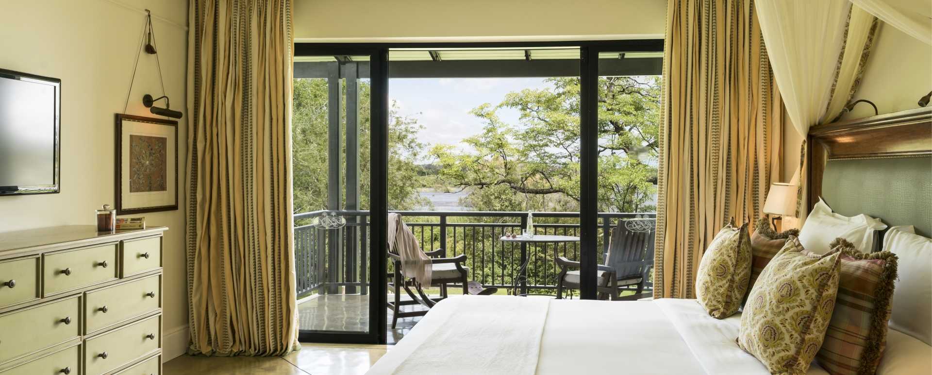 Deluxe Bedroom 