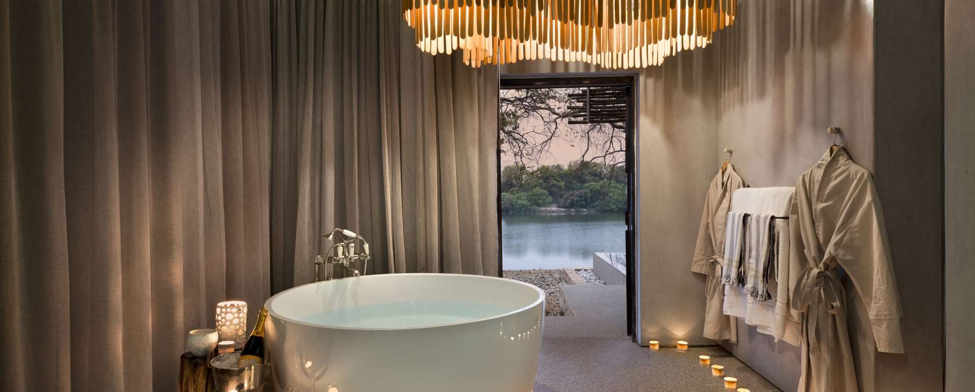 Suite bath 