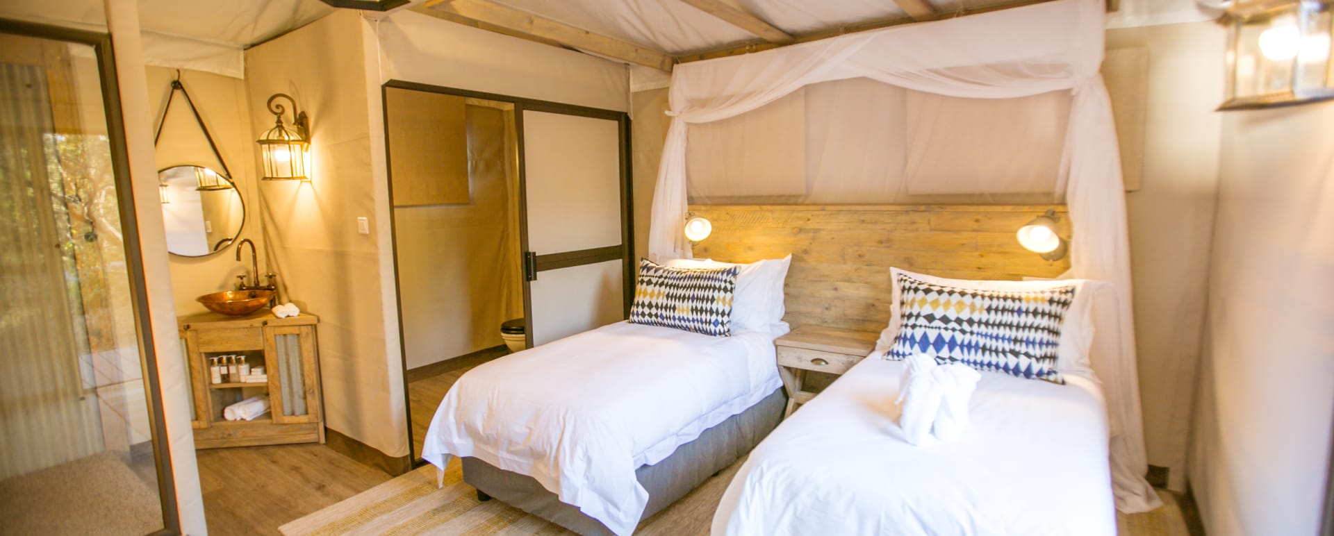 Twin room 