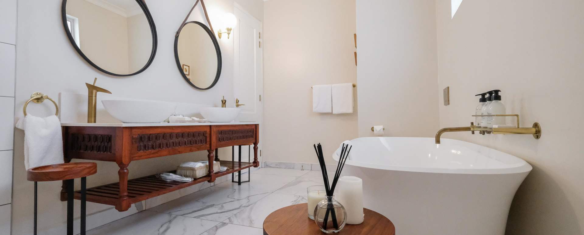 bathroom executive suite  